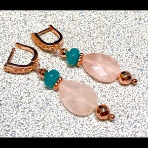 🌹🥀Rose quartz and teal Jade with rose gold accent-earrings